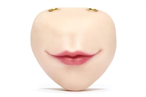 Junji Ito 联手 doooo，推出诡异「Human Flesh」雕塑展