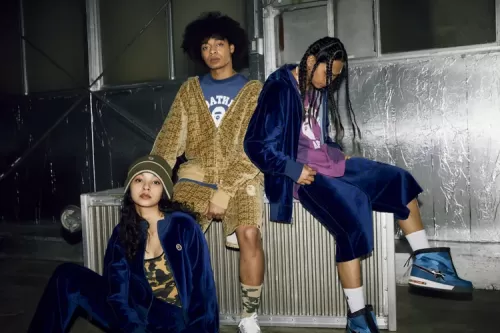 A BATHING APE® 发布 2023 年春夏系列型录 Lookbook
