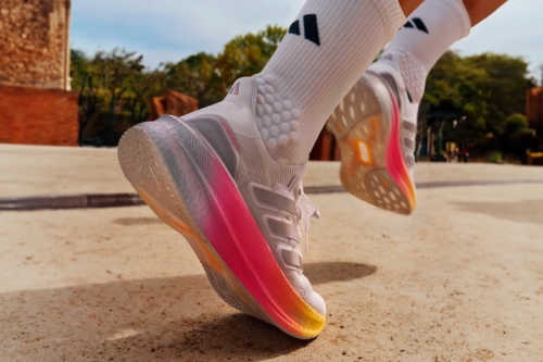 adidas 正式发表 UltraBOOST 5 最新世代跑鞋