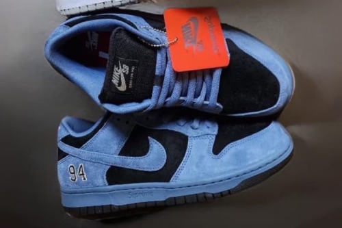 率先曝光 Supreme × Nike SB Dunk Low 最新联名配色「Ocean Fog」鞋款