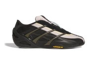 Mercedes-AMG PETRONAS × Bad Bunny x adidas Adiracer GT 联名鞋款实物曝光