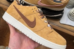 率先近赏 NOTE Manchester × Nike SB Dunk Low 最新配色「Brew & Biscuits」鞋款