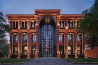 X+Living 为天津 Zhongshuge 中书阁打造「光影与故事神殿」