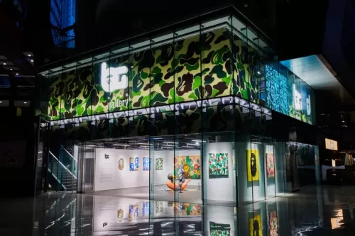 BAPE GALLERY 艺术家联名版画作品即将发售