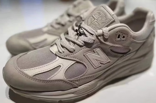 Stone Island × New Balance 联名鞋款 991v2 率先曝光