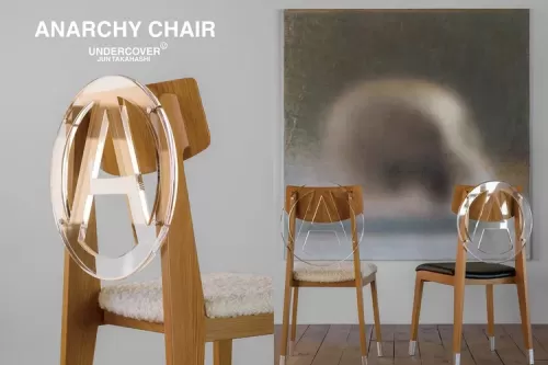 UNDERCOVER × 天童木工「Anarchy Chair」全新透明迭代正式登场