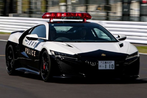 日本三重县警队迎来 Honda NSX 超跑加入警车服役