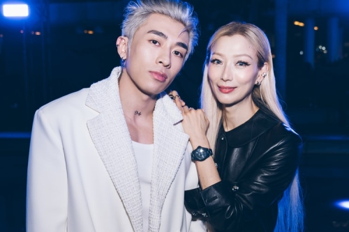 CHANEL 点亮尖沙咀钟楼，J12 腕表面世 25 周年精彩活动回顾