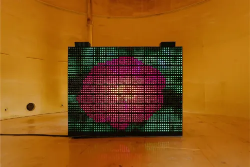 Trevor Paglen 主理 Art Basel 史上最大型数码艺术单元