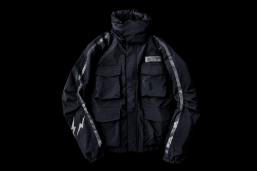 fragment design x Uber Eats Japan 推出限定骑士外套