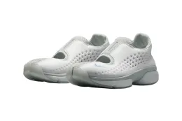 Nike 2026 夏季 Air Rift 2「Summit White/Swan」分趾一脚蹬鞋款回归