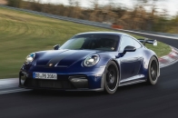 Nürburgring 北环赛道纪录刷新，Porsche 911 GT3 拿下「最速手排量产车」头衔