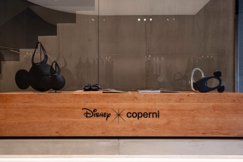 Coperni × Disney 联名快闪店限时开放