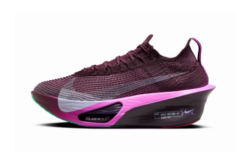 Nike 携手世界顶级跑者 Faith Kipyegon 推出全新联名系列跑鞋