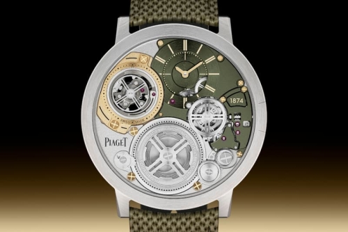 Piaget 以卡其绿 × 黄金演绎两款全新 Altiplano Ultimate Concept 超薄腕表