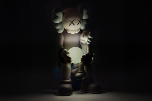 Siwilai 正式推出《KAWS:HOLIDAY》泰国站限量 Companion 公仔