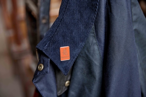 Barbour 推出 2024 龙年限定系列