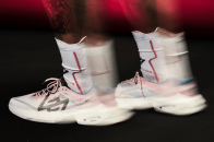 Represent 旗下 247 Division 推出首款碳板混合鞋 ARC-4