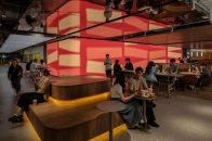 麦当劳 McDonald’s 香港金钟站首间全新「Mood-Engine」概念店