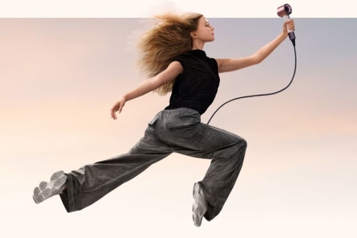 Dyson 最新 Supersonic Travel 上市：旗舰吹风机迷你化出行版