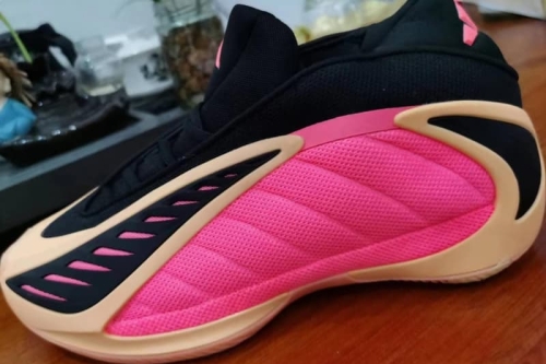 近赏 adidas Anthony Edwards 2 第二世代签名战靴