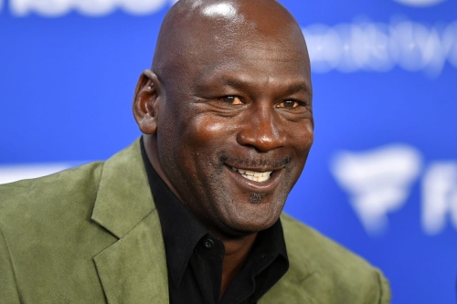 消息称 Michael Jordan 即将出售夏洛特黄蜂队 Charlotte Hornets 多数股权