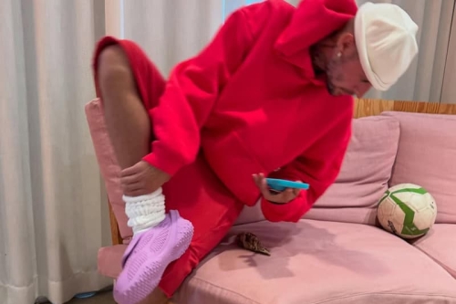 Justin Bieber 曝光 SKYLRK 最新足球鞋款，Hailey Bieber 与儿子率先着用