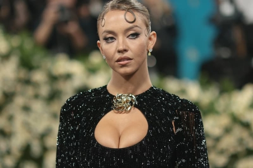 Sydney Sweeney 表示《高校十八禁/毒瘾女孩 Euphoria》第 3 季将会更加「失控」