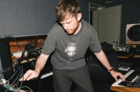 《Trying Times》：James Blake 真正意义上的「回归原点」时刻