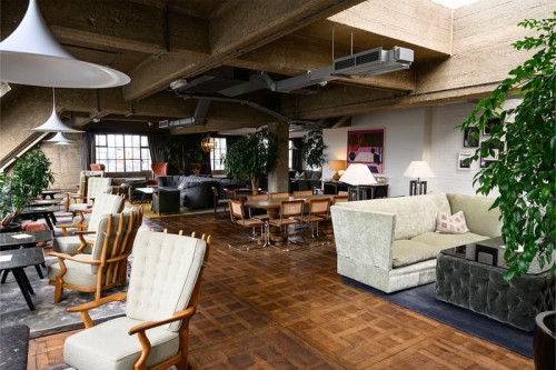 Soho House 斥资 27 亿美元私有化，Ashton Kutcher 加盟董事会