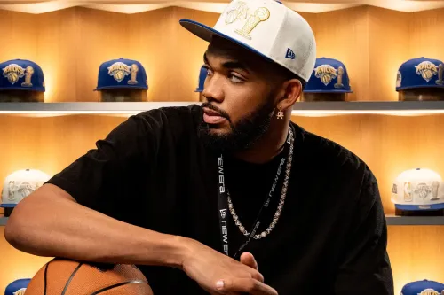 New Era 发布 New York Knicks 2026 NBA Ring Ceremony 系列帽款