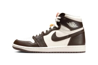 Jordan Brand 追加绒面吊饰，Air Jordan 1 High「Baroque Brown」鞋款 9 月亮相