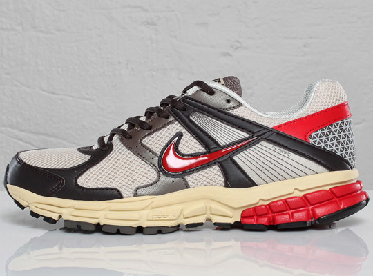 Nike Zoom Structure 14+ Gyakusou by Undercover 2011年春季鞋款细节