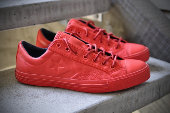 Converse Star Player 75 Low Deluxe Red 限定款消息