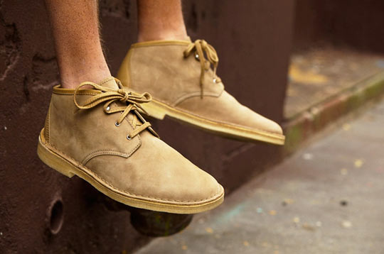 Supreme × Clarks Desert Chukka 联名鞋款