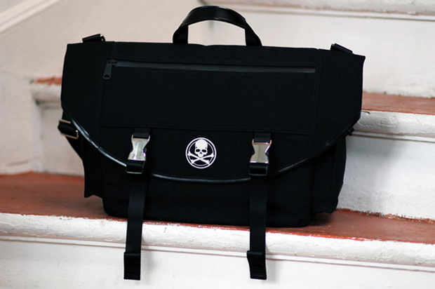 mastermind JAPAN × Porter 2012年春/夏联名款邮差包