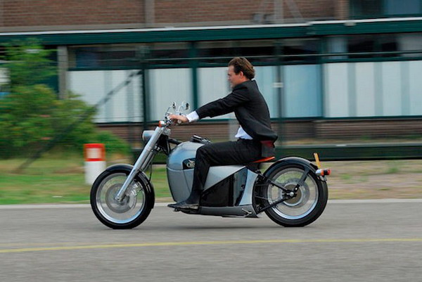 Orphiro荷兰电动摩托车 做成复古高端
