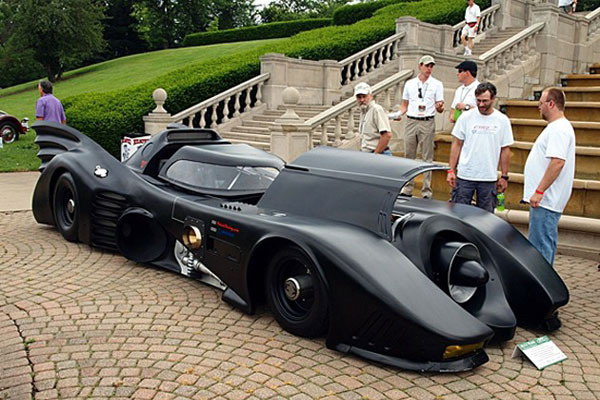真正以涡轮机引擎推动的蝙蝠车