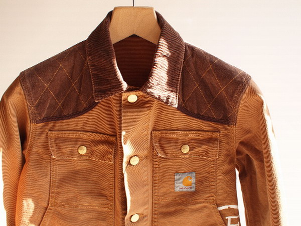Carhartt × Uniform Experiment 外套细节图