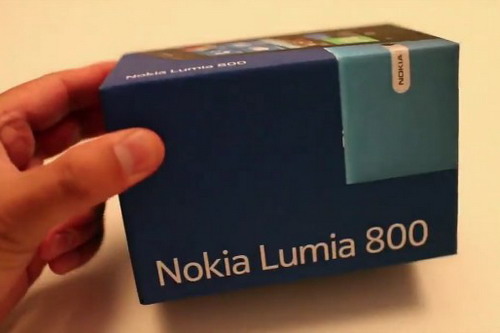 闪亮登场！诺基亚Lumia 800开箱视频曝光