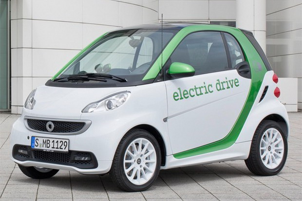 Smart ForTwo 电动车因不明问题 将延迟至明年九月推出