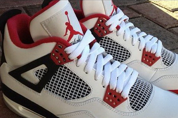 Air Jordan 4 “Fire Red”鞋款 抢先预览