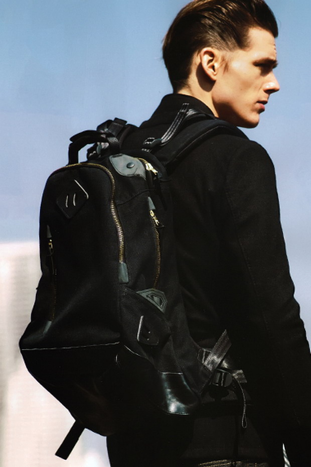 visvim 20L 后背包 "THE BLACK SENSE MARKET" 特制版本