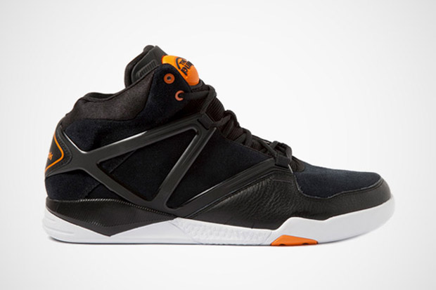 Reebok Pump Omni Lite HLS 全黑版本来袭