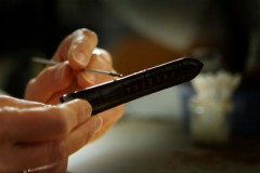 Louis Vuitton “Les Rendez-Vous du Temps” #8 – 短吻鳄皮革表带制作过程