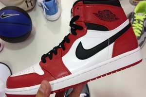 Air Jordan 1 复刻版元年配色 抢先目睹