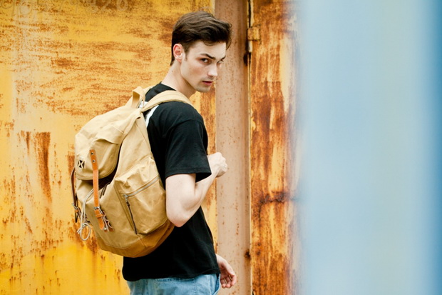 EASTPAK by WOOD WOOD 2012夏季 “Desertion” 别注系列包款