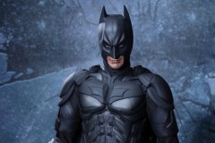 The Dark Knight Rises 蝙幅侠 1:4 大小 Figure by Hot Toys
