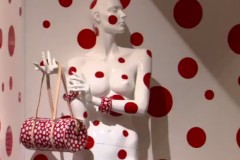 草间弥生 与 Louis Vuitton 路易威登联手打造第五大道 Fifth Ave 期间限定店面幕后花絮视频影片