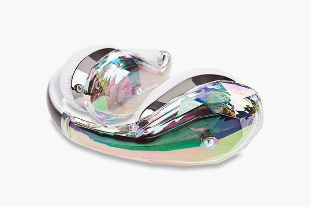 现代感十足 Monster Diamond Tears Edge Headphones 最新时尚耳机